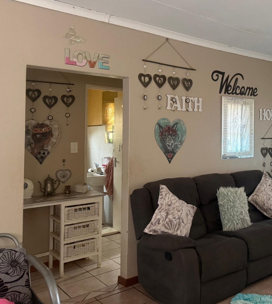  Bedroom Property for Sale in Azalea Park Eastern Cape